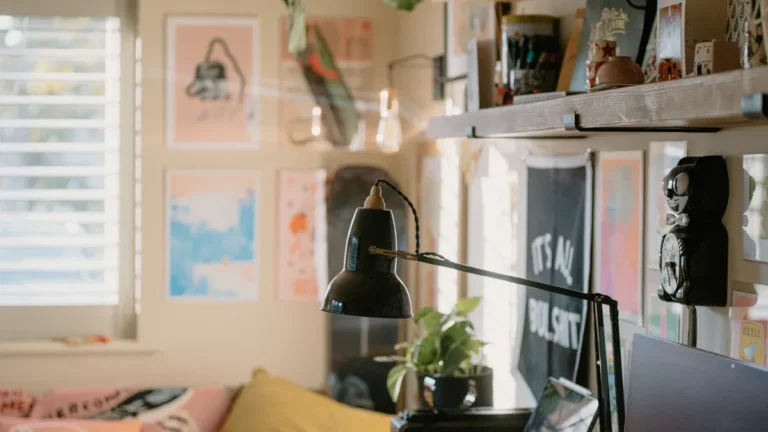 How to Create a Cozy Atmosphere with Simple Décor Changes