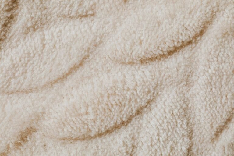 remove carpet wrinkles manually