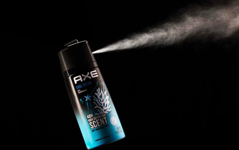 remove gasoline odor from clothes