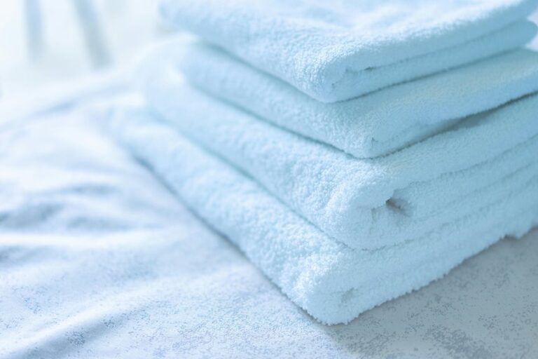 remove mildew smell from towels