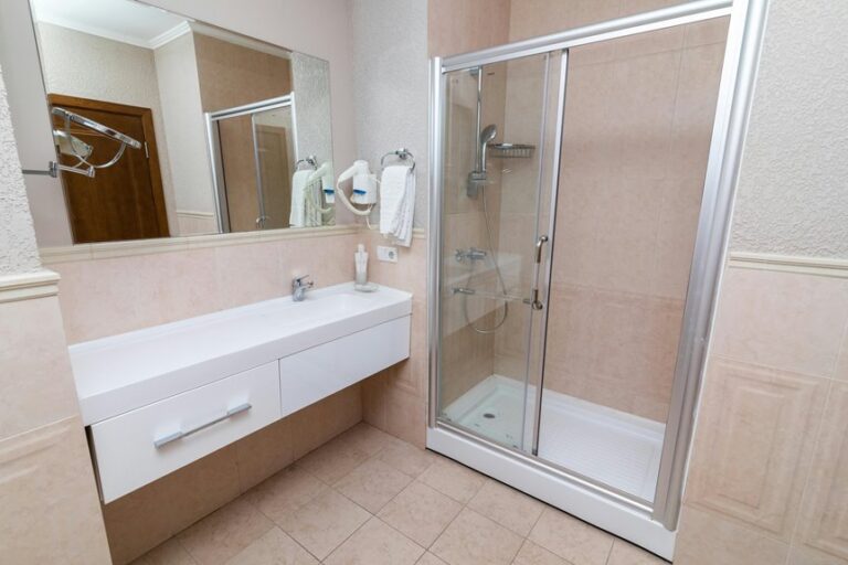 remove soap scum and grime
